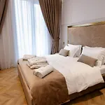 The Crown Boutique & Отель 4*