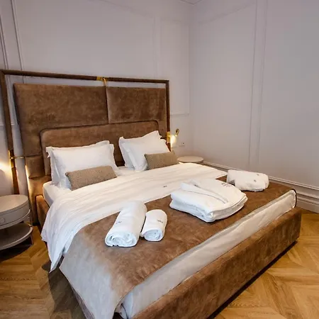 The Crown Boutique & Hotel 4*