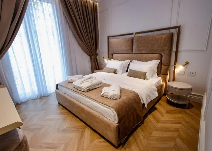 The Crown Boutique & Hotel 4*