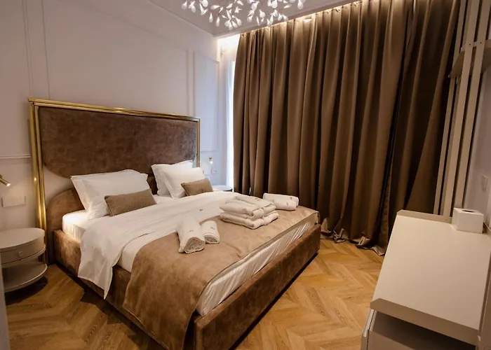 The Crown Boutique & Hotel 4*