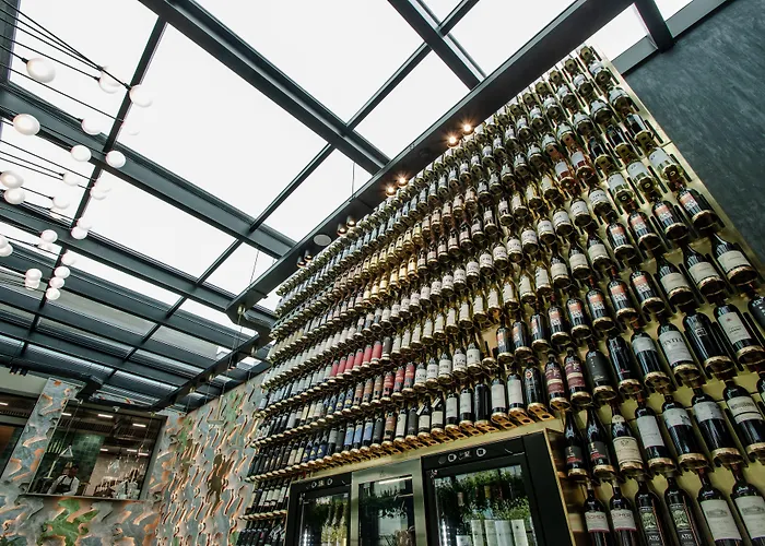 The Crown Boutique & Hotel 4*